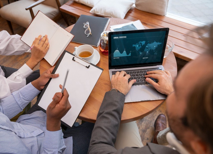 Make corporate recruitment more efficient.